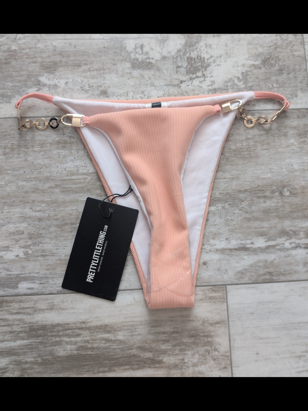 PrettyLittleThing Ribbed Peach Bikini Bottom with Chain Detail
